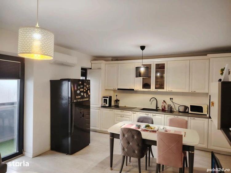 Apartament cu 4 camere decomandat în Dămăroaia