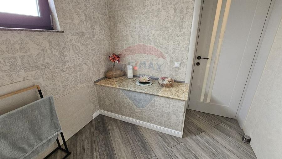 Casă / Vilă cu 7 camere si teren 1000 mp în zona Centrala-Suceava - 26