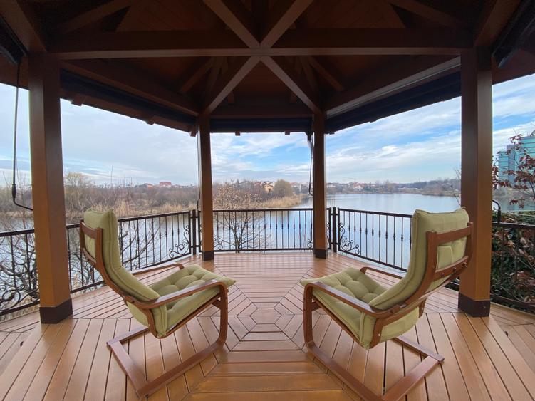 Great villa next to the lake with amazing view - 1