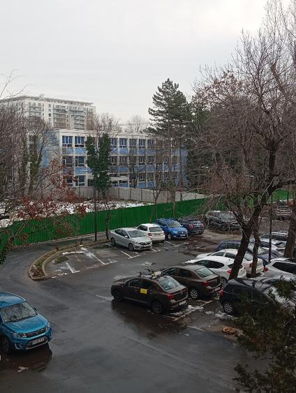 Direct proprietar Apartament 2 camere decomandate, bd. Al.. Obregia, et. 2/9 - 8