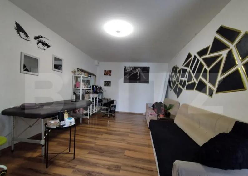 Casa cu 4 camere, 140 mp, acces auto, 902 mp teren, zona Bog - 13