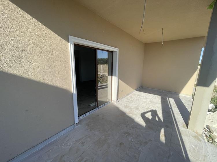 Giroc-Bld. Aviatiei | 5 camere | 3 bai | Bucatarie inchisa - 2