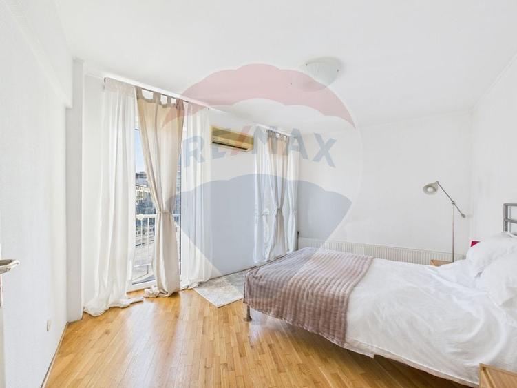 Apartament cu 2 camere de vanzare in Calea Victoriei nr 1 - 12