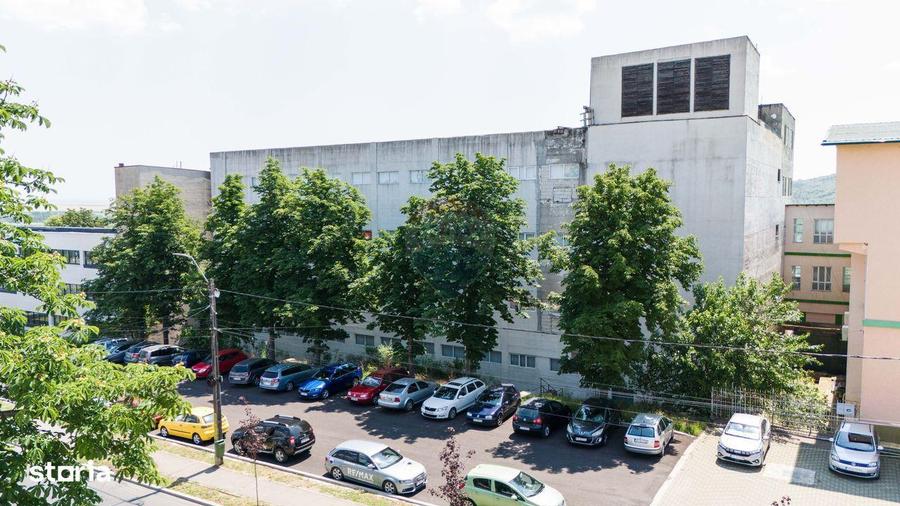 Spa?iu Industrial de Vanzare 4,623mp, Hu?i - Zona Industriala E581 - 1
