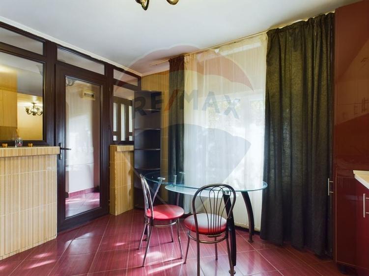 De vanzare vila individuala in Sector 2 - 4