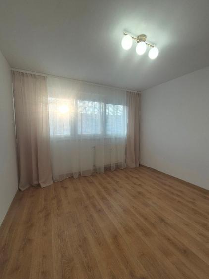 Apartament 2 camere, decomandat, Drumul Taberei, bloc tip P - 1