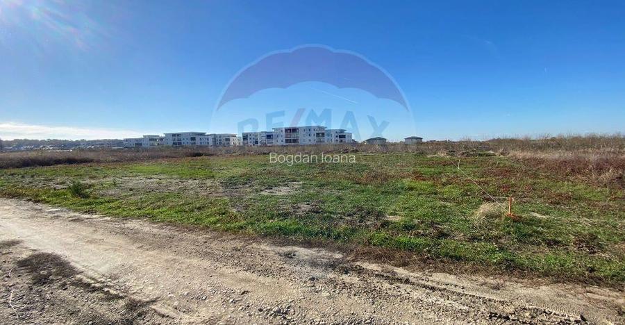 Teren 465mp Tunari / Strada 1 Decembrie