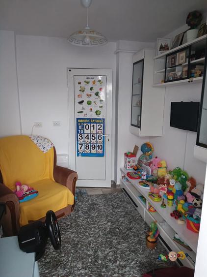 Pacurari-Moara de Foc-ap.3 camere, decomanat,curat,mobilat si utilat,64m2! - 34