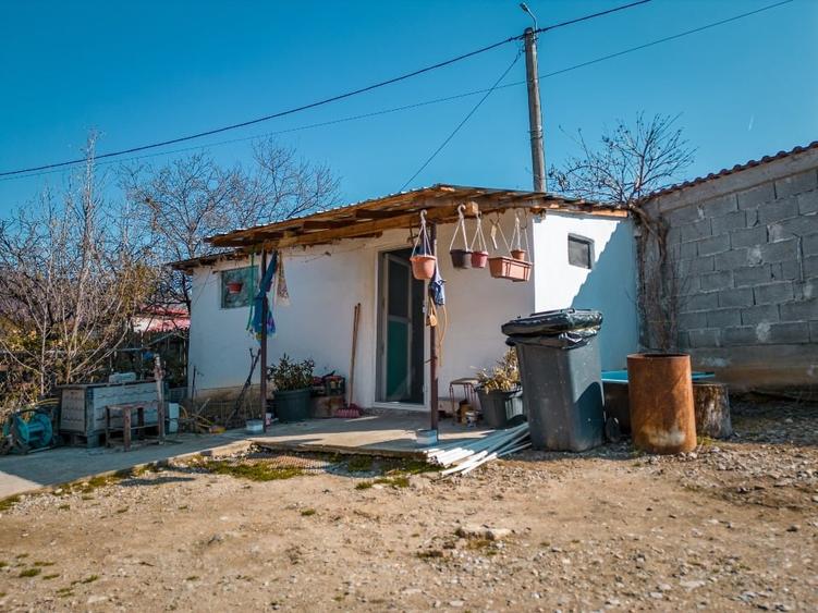 Proprietar, vând casă nouă (186mp) + casă veche și 1600mp teren - 9