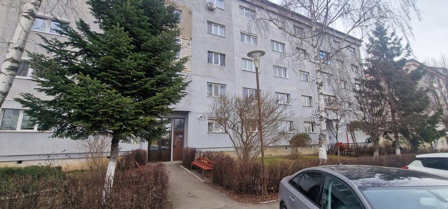 Apartament cu 2 camere decomandat si pivnita de vanzare in Vasile Aaron - 11