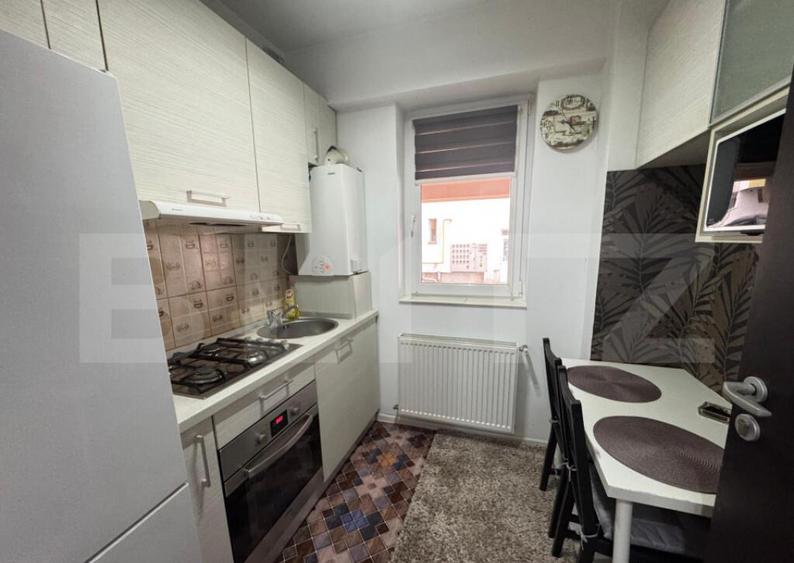 Garsoniera de inchiriat, centrala termica, AC, 1 Mai, zona S - 8