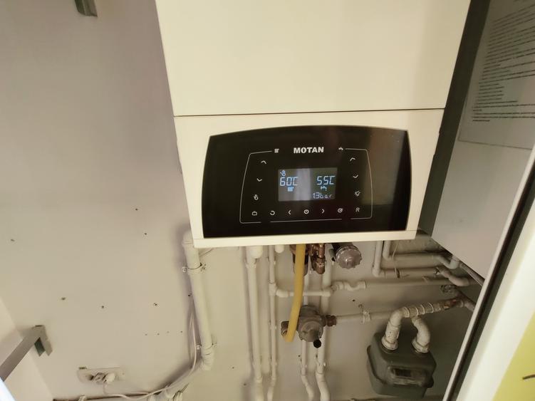 Spatiu comerial 100 mp, zona Nord-gavana - 2