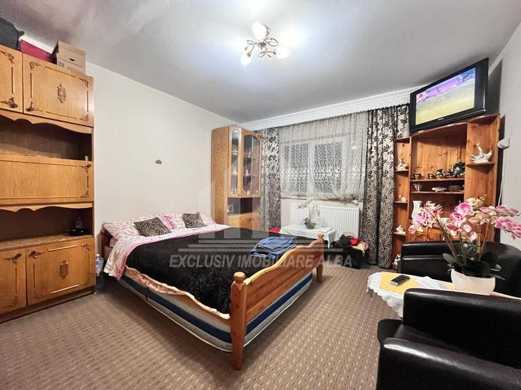 Garsoniera decomandata | 32 mp | Etajul 3 din 4 | Cetate - 1