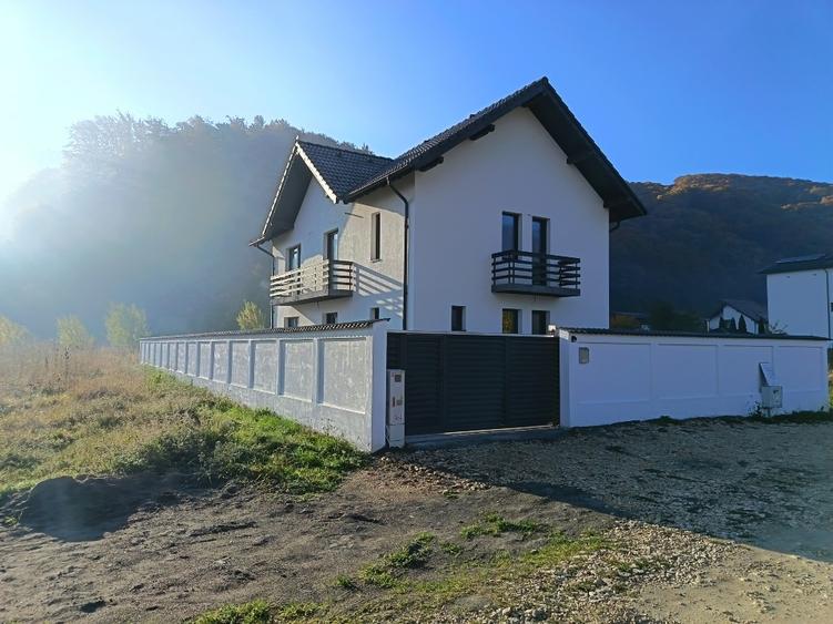 Casa noua de inchiriat Bunloc  Sacele - 1