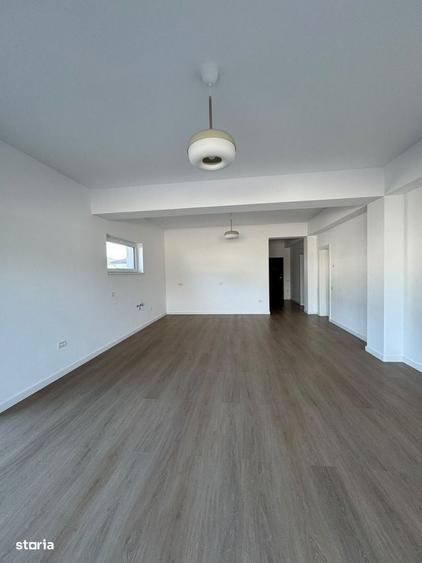 Casă cu 4 camere cu Teren 400 Mp în Central