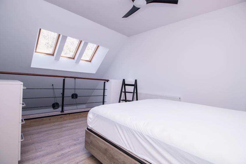 Apartament cu scara interioara + loc de parcare inclus de vanzare in Sinaia - 7