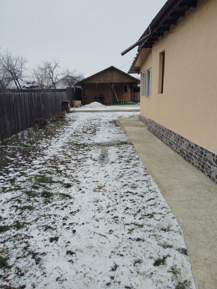 Casa de vanzare com colceag - 1