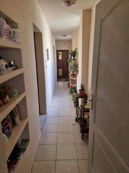 Casa de vanzare cu gradina mare in Covaci. - 2