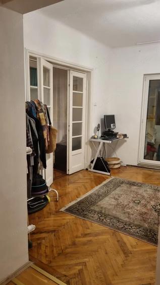 BRASADAS vinde ap 3 cam etaj 1/3 in zona Unirii. - 6