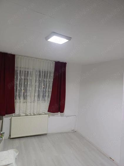 Garsonieră decomandată în Steaua