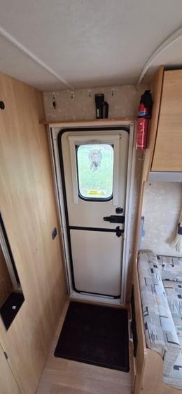 TEREN CU RULOTA FUNCTIONALA 924mp front 34ml - 11