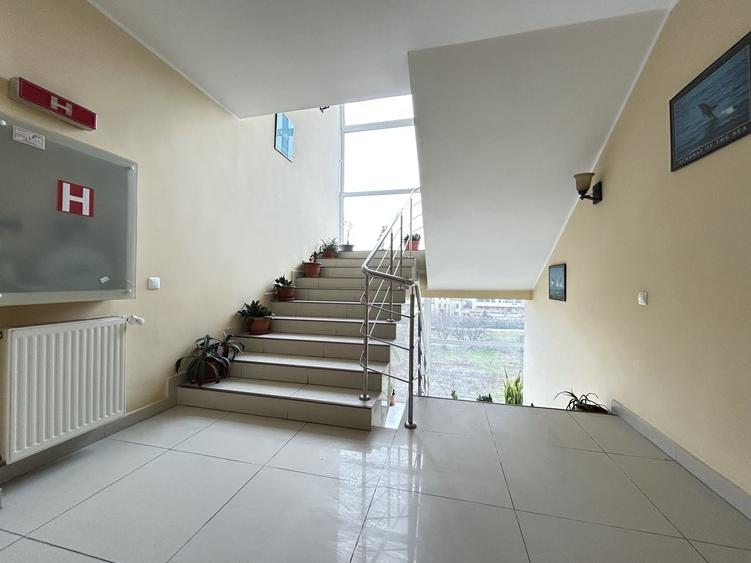 Hotel Austin D+P+3E de inchiriat - ideal birouri/clinica/scoala soferi - 7