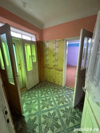 De vanzare casa la 10 min de Roman, 3 camere 2 bai, teren 585 mp, 39.000 euro - 9