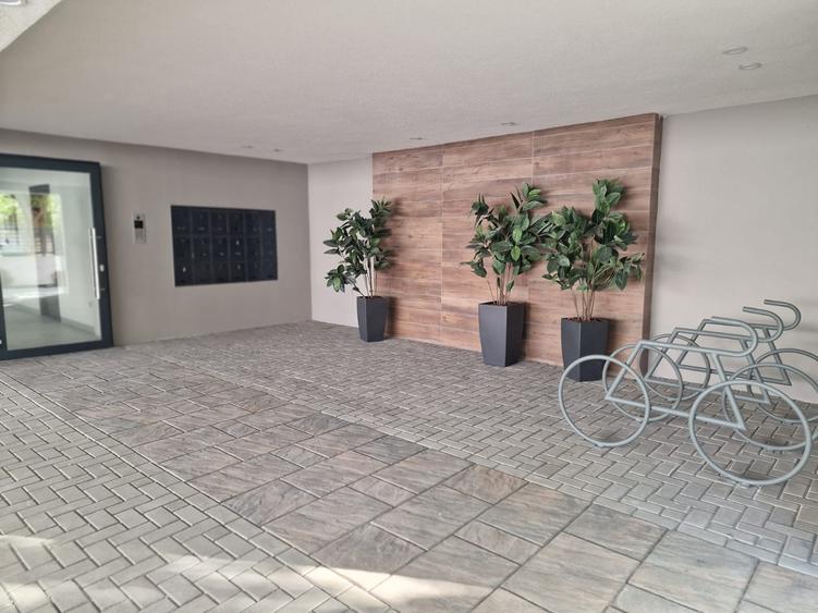 Bucurestii Noi,clădire Boutique nemobilat,bucataria utilată 550 euro plus TVA - 11