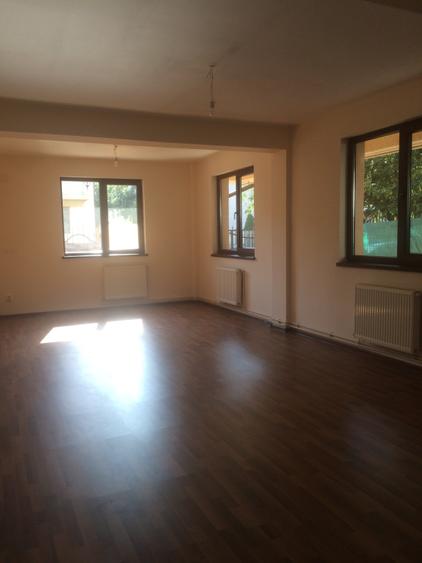 Vila 2005,metrou Brancoveanu 14 min, P+1, su 200mp, 5 camere,3 bai, teren 200 mp - 1