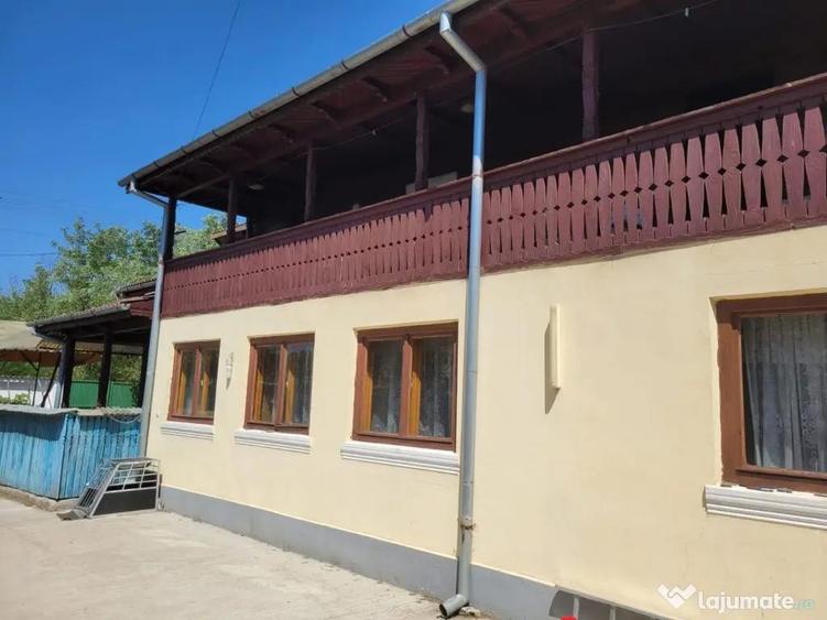 Case Olanu cu o suprafa?a de 3000 m teren - 1