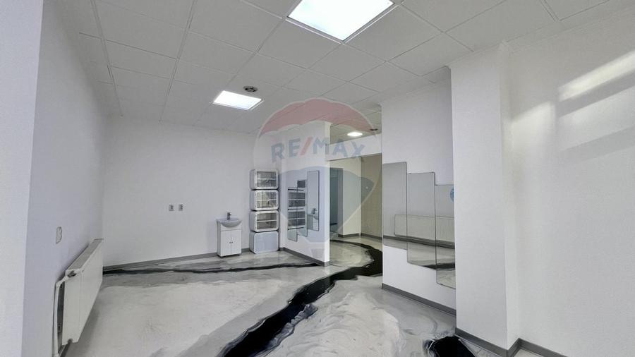 Spatiu comercial cu suprafata de 142.8mp de vanzare in Braila - 3
