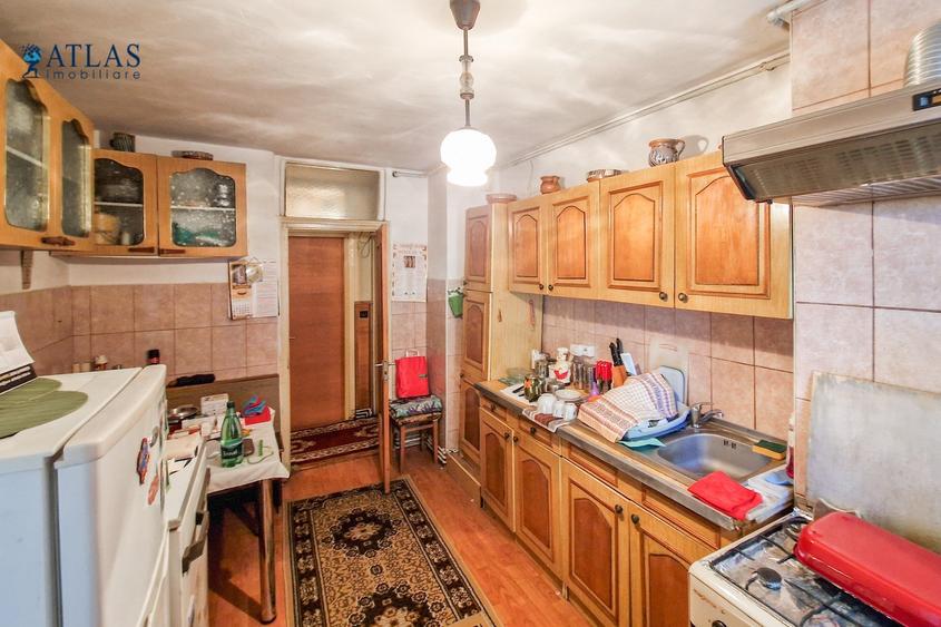 Zona centrala, 3 camere, intersectia  Onix, parter, parcare, 77 mp., comision 0% - 11