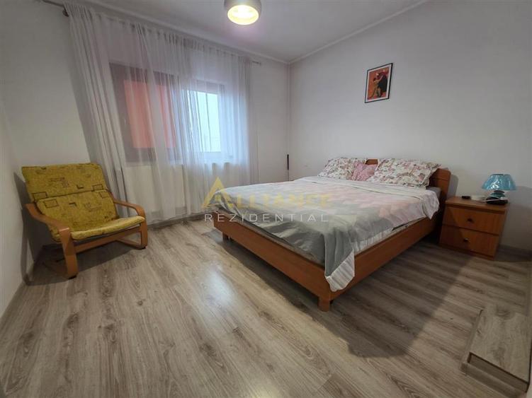 Vila cu 4 .camere 3. bai --249 mp utili - teren 881mp - 26