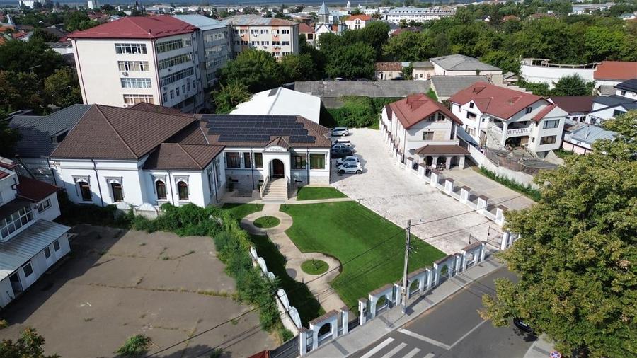 Spatiu Ultracentral 411 mp utili,S+P+1,1.500 mp teren, complet renovat - 9