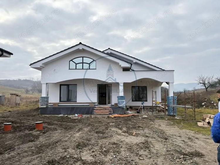 Casa Individuala de vanzare, 4 camere, 120 mp, zona Sigmir - 12