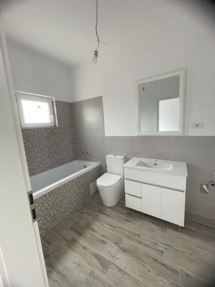 Două jumătăți de duplex, Bucovat - 4