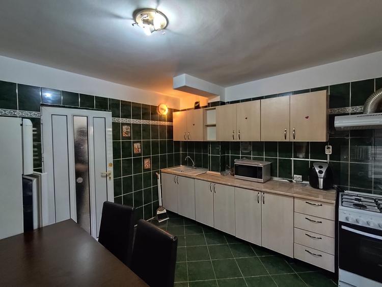 De vanzare apartament 3 camere transformat in 2-Pacii-Militari - 4