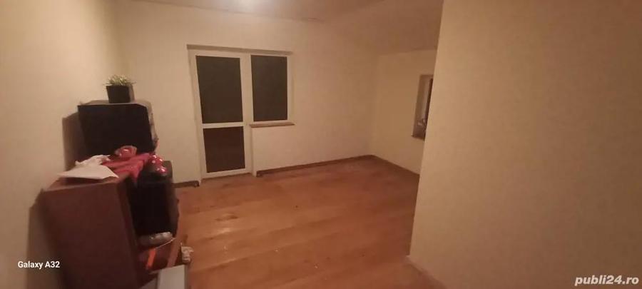 Casa la curte cu teren generos - 4