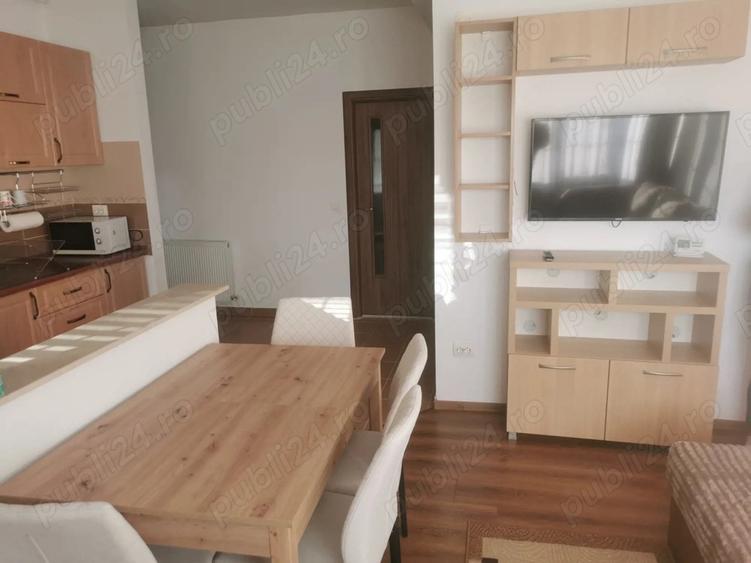 Ap.3 cam.Flore?ti,parc Poligon,63mp utili,2 dormit.,living+bucat.,2 bai,debara,balcon,parcare,et. 2 - 6