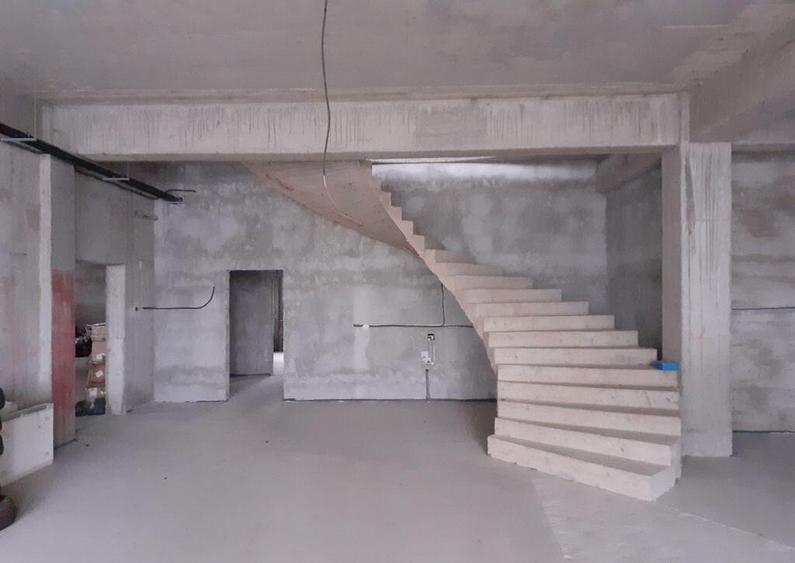 Constructie si teren ideale pentru saloane evenimente si ... - 8