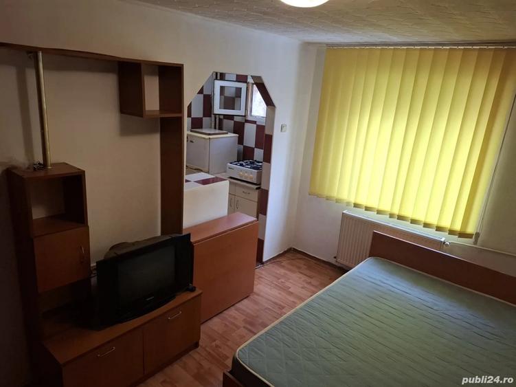 Proprietar vand garsoniera metrou Lujerului Dr. Taberei - 2