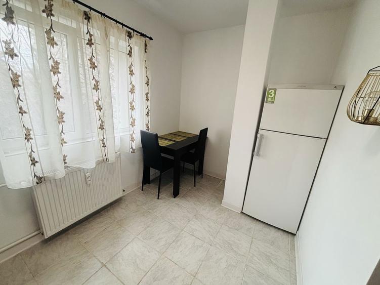 Inchiriez Garsoniera 13 septembrie Prosper - 1