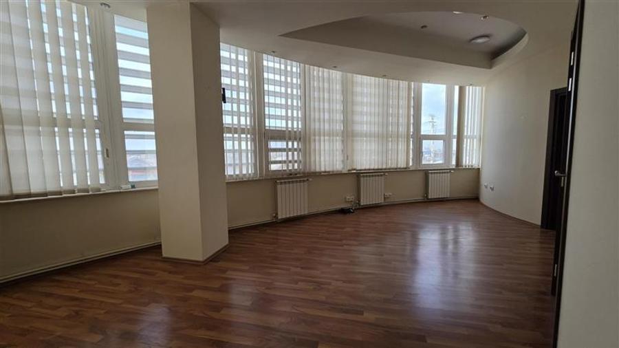 Cladire comerciala - birouri, P+3, stradal, teren 3511 mp - Calea Bucuresti - 5