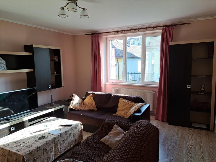 Apartament spatios la casa, 3  camere, Central - 2