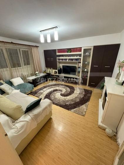 Apartament 3 camere Independentei