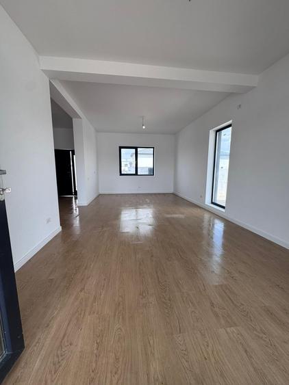 CASA LA CHEIE ! GATA DE MUTARE - 8