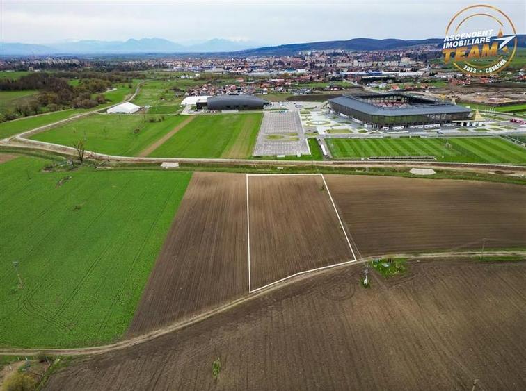 FILM! Teren intravilan cu potential ridicat - zona Sepsi Arena, Arcus, Covasna - 3