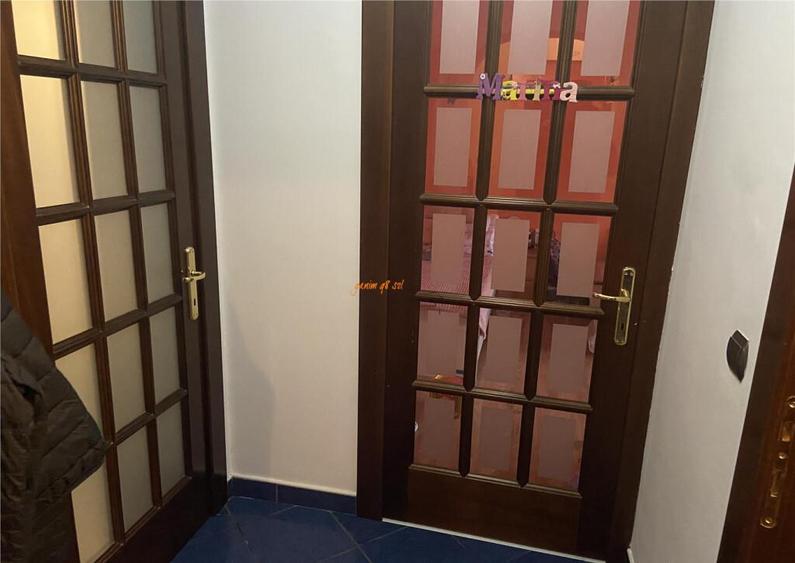 Apartament 4 camere , zona centrala - Inspectoratul Scolar , - 2