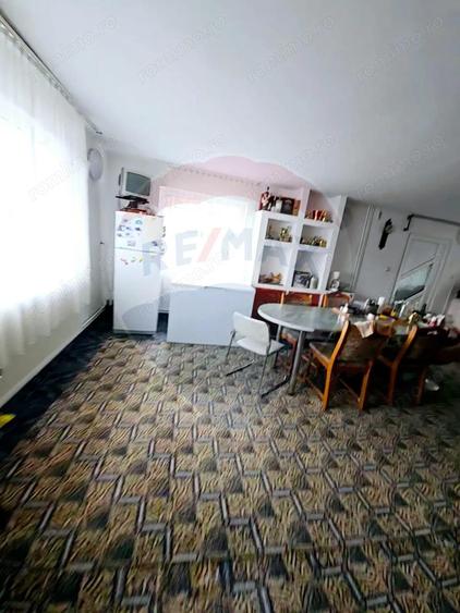 Casa / Vila cu 5 camere de vanzare - 10