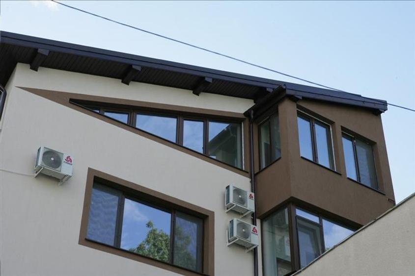 Cladire de birouri inchiriata, de vanzare, metrou Aurel Vlaicu - 28